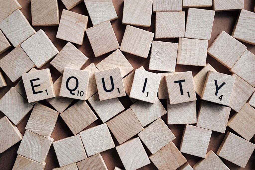 equity-2355700_1920-1024x682 equity-2355700_1920-1024x682